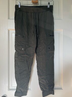Womens Banana Republic Olive Cargo Jogger Pants - Casual Utility Style